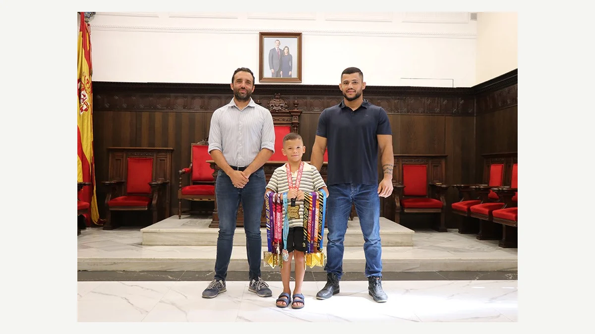 Recepción municipal al deportista Aleix Rivas
