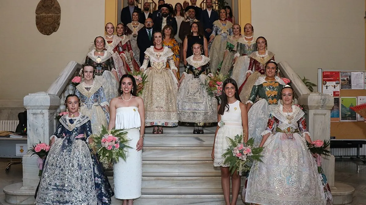 Acto de proclamación de las falleras mayores